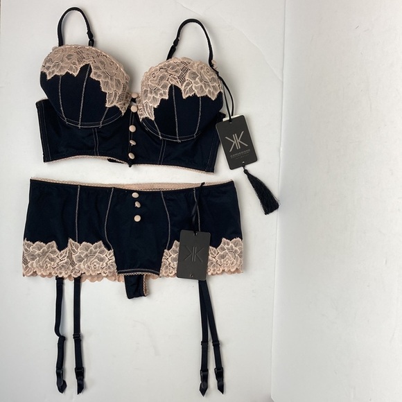 Kardashian Kollection NWT Lace Entice Corset 34B & Boy Short Garter M Coquette - Picture 4 of 16